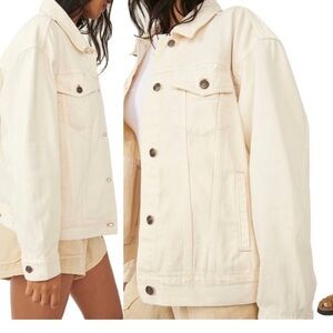 “We the Free” Medium Light cream oversized jacket